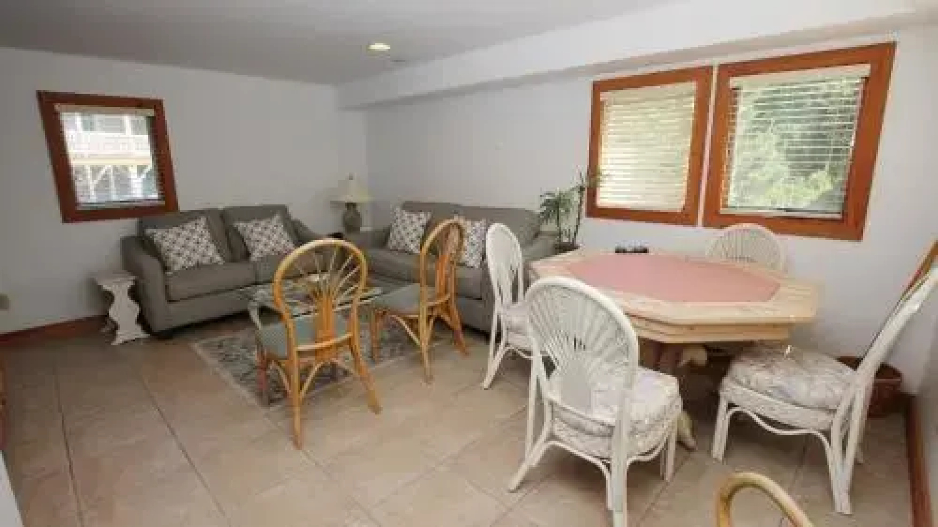 Surf 'N' Duck Home 122 - 5 Br Home