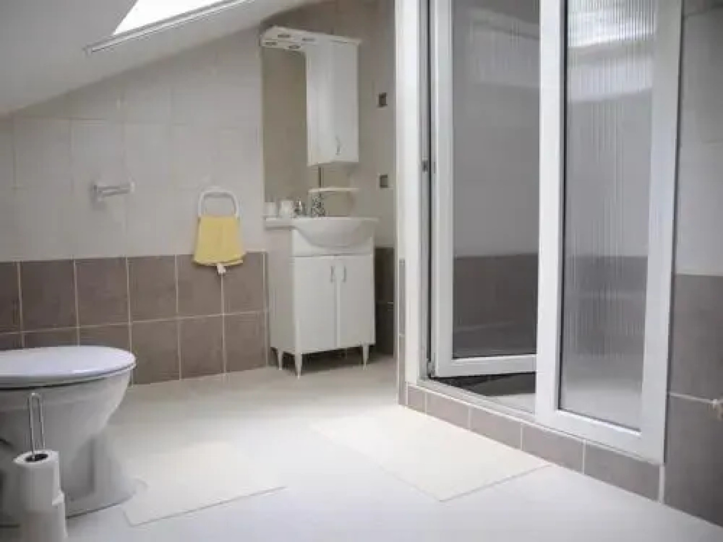 Tóparti Apartmanház