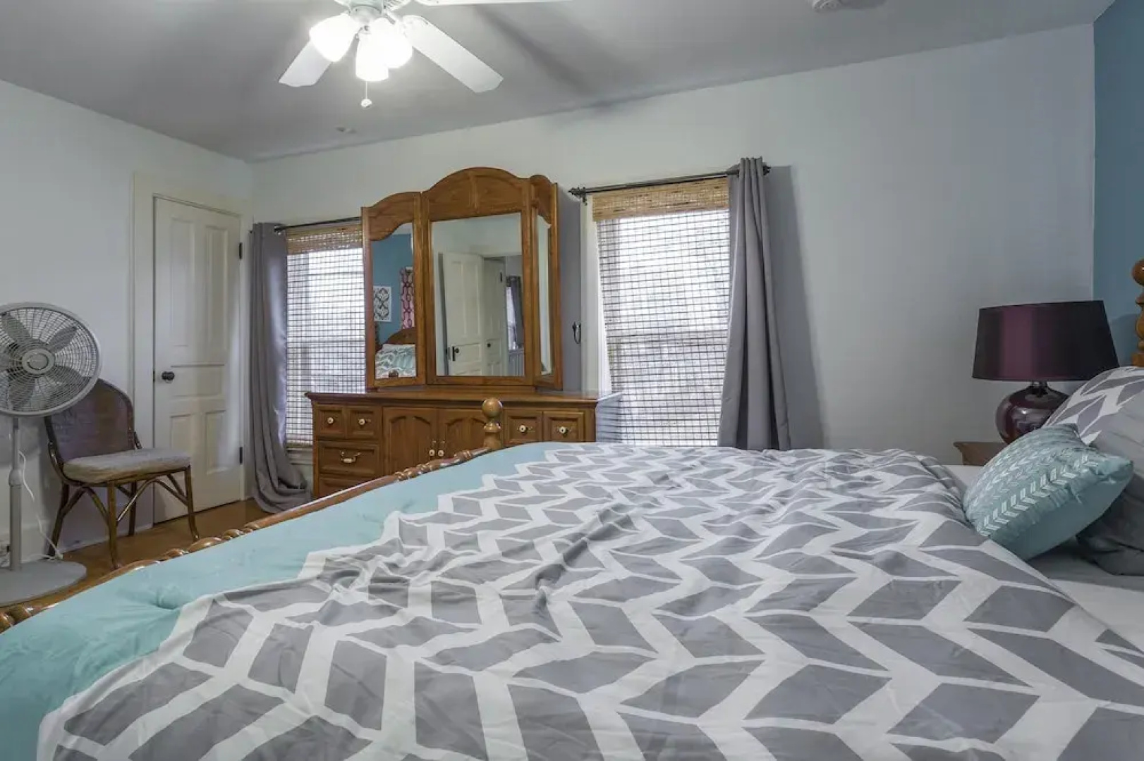 House with 2 King Beds, 4K TV & Wifi