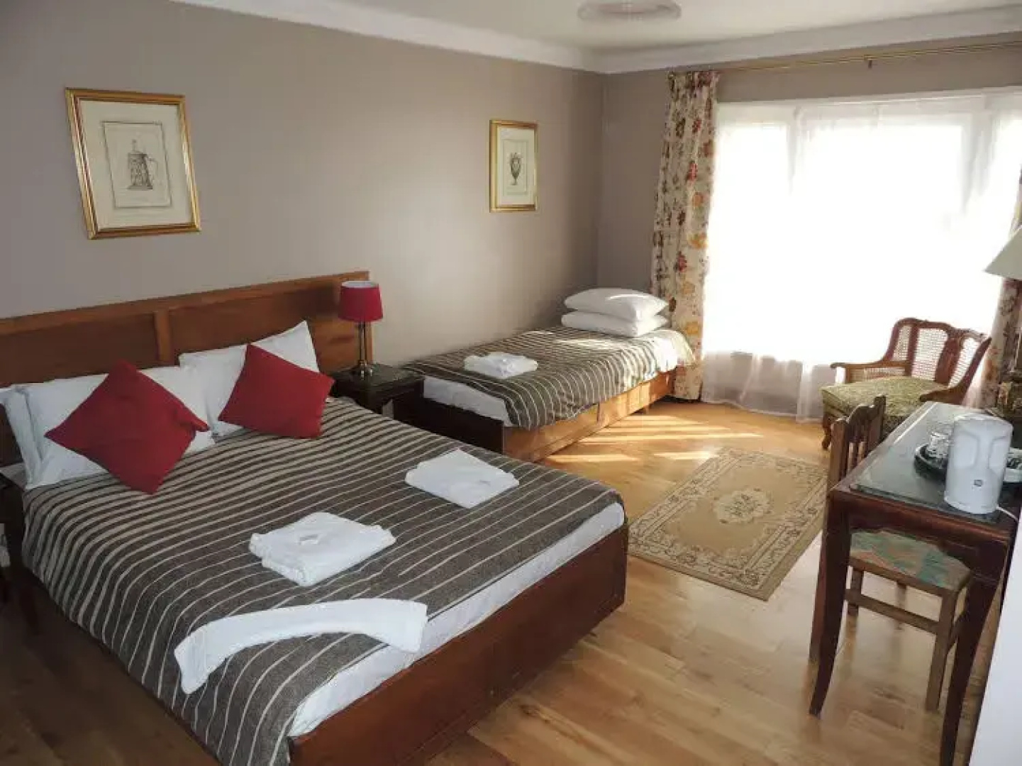 Tarvic2 Hotel