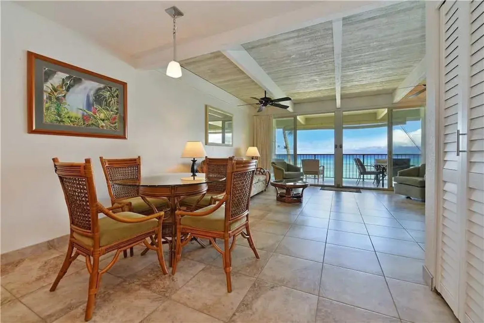 Lokelani #A205 - 2 Br condo by RedAwning