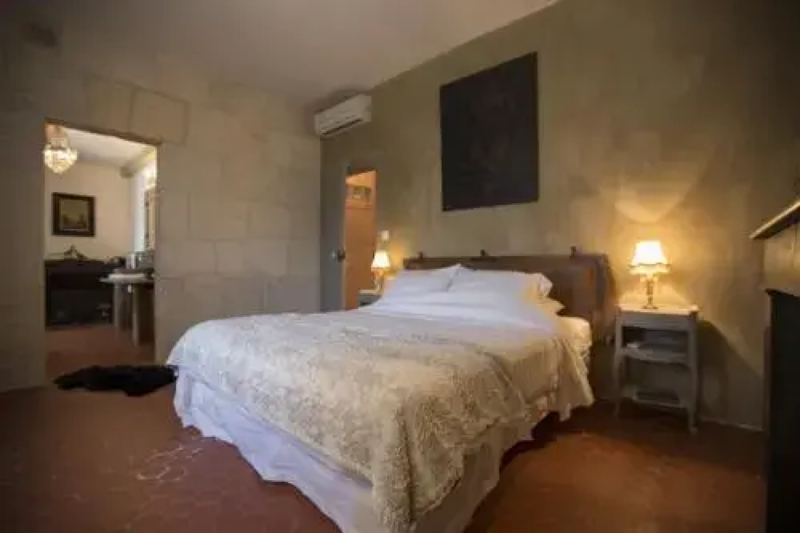 La Maison Des Baux Arts