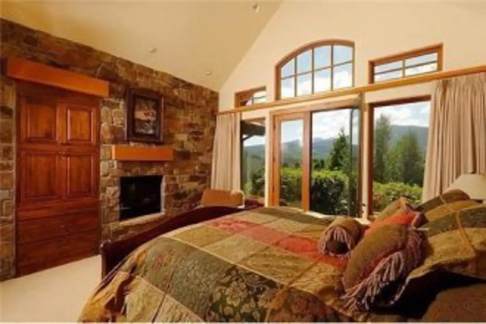 Deer Dancer Lodge by First Choice Property Management