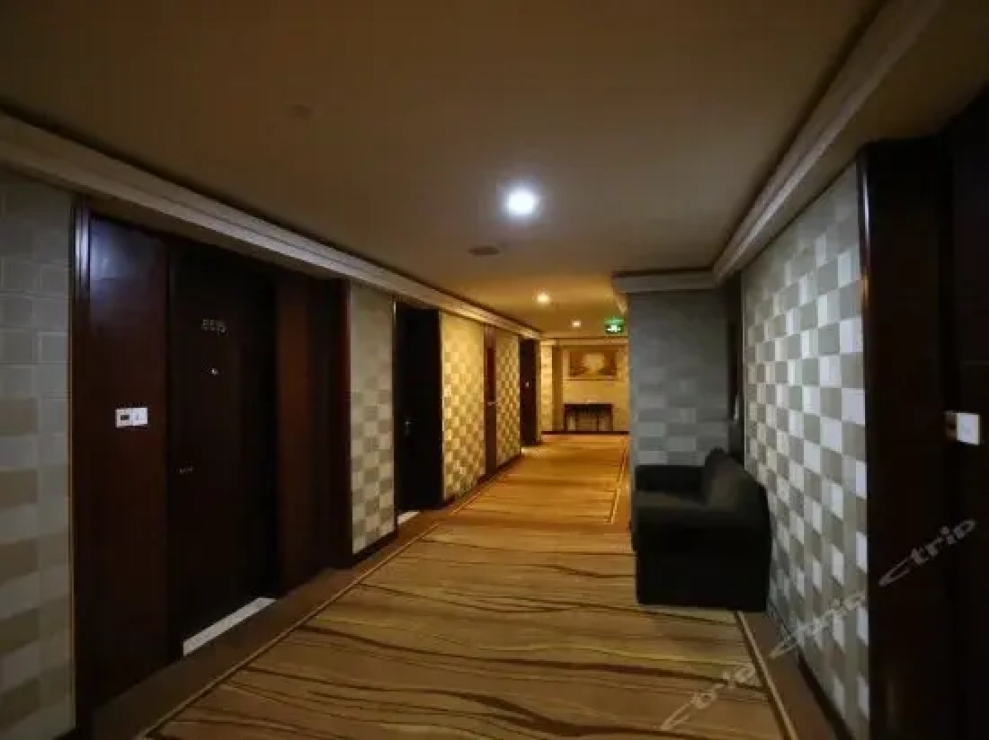 Jiaxing Kras Dayton Hotel