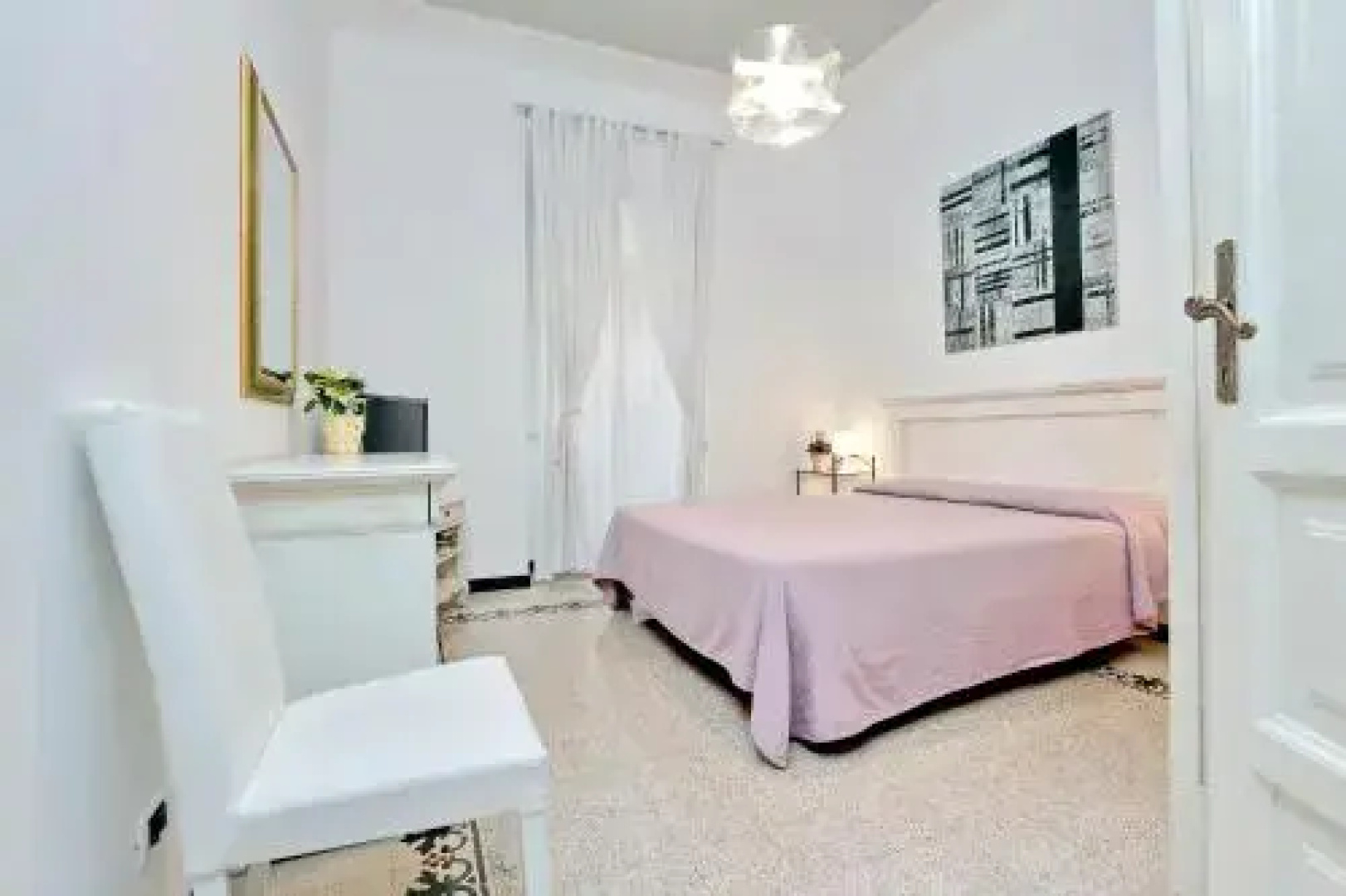 Roman Holiday Accommodation Colosseum