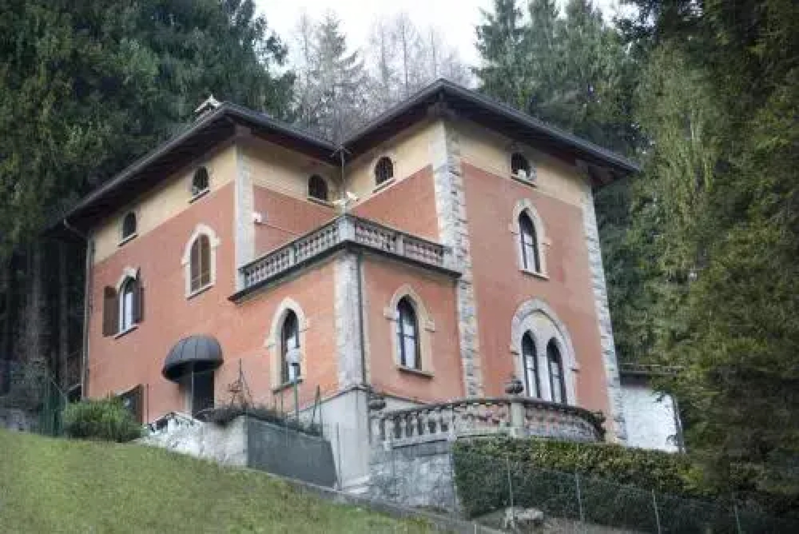 Villa Pinetina B&B
