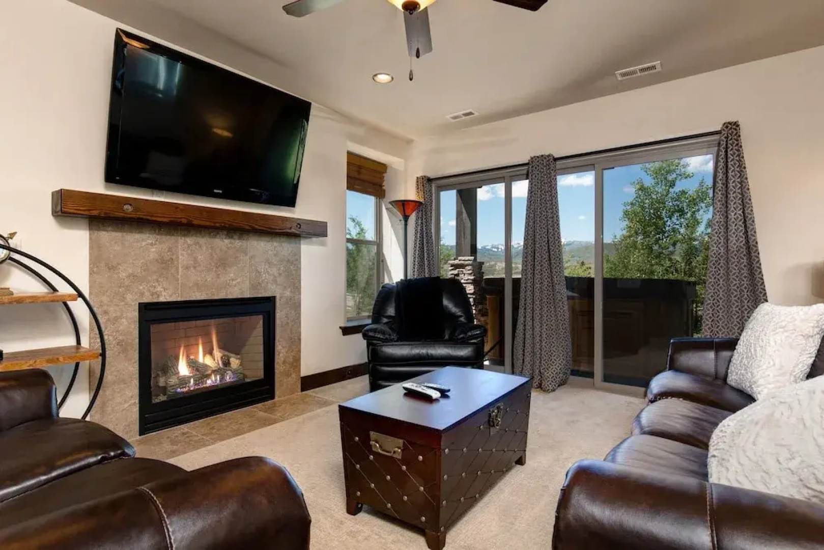 Council Fire 14021 Townhouse - 3 Br townhouse by RedAwning