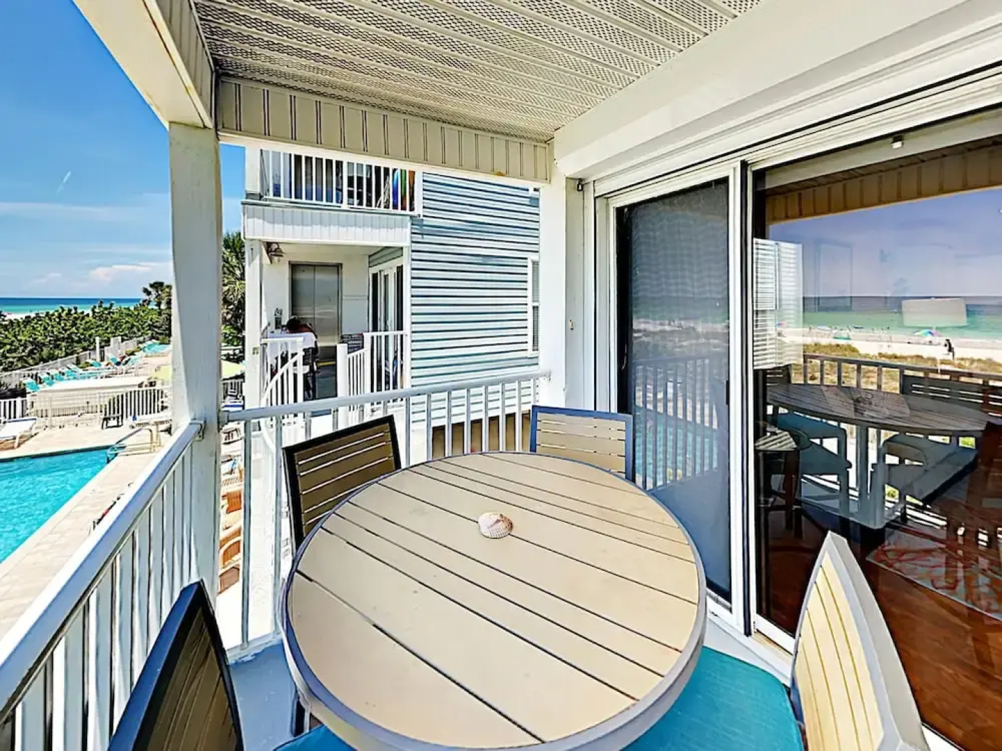 Unbeatable Beachside in Indian Rocks Beach by RedAwning