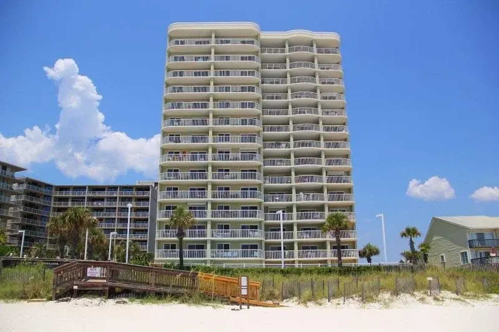 TradeWinds 408 by RedAwning