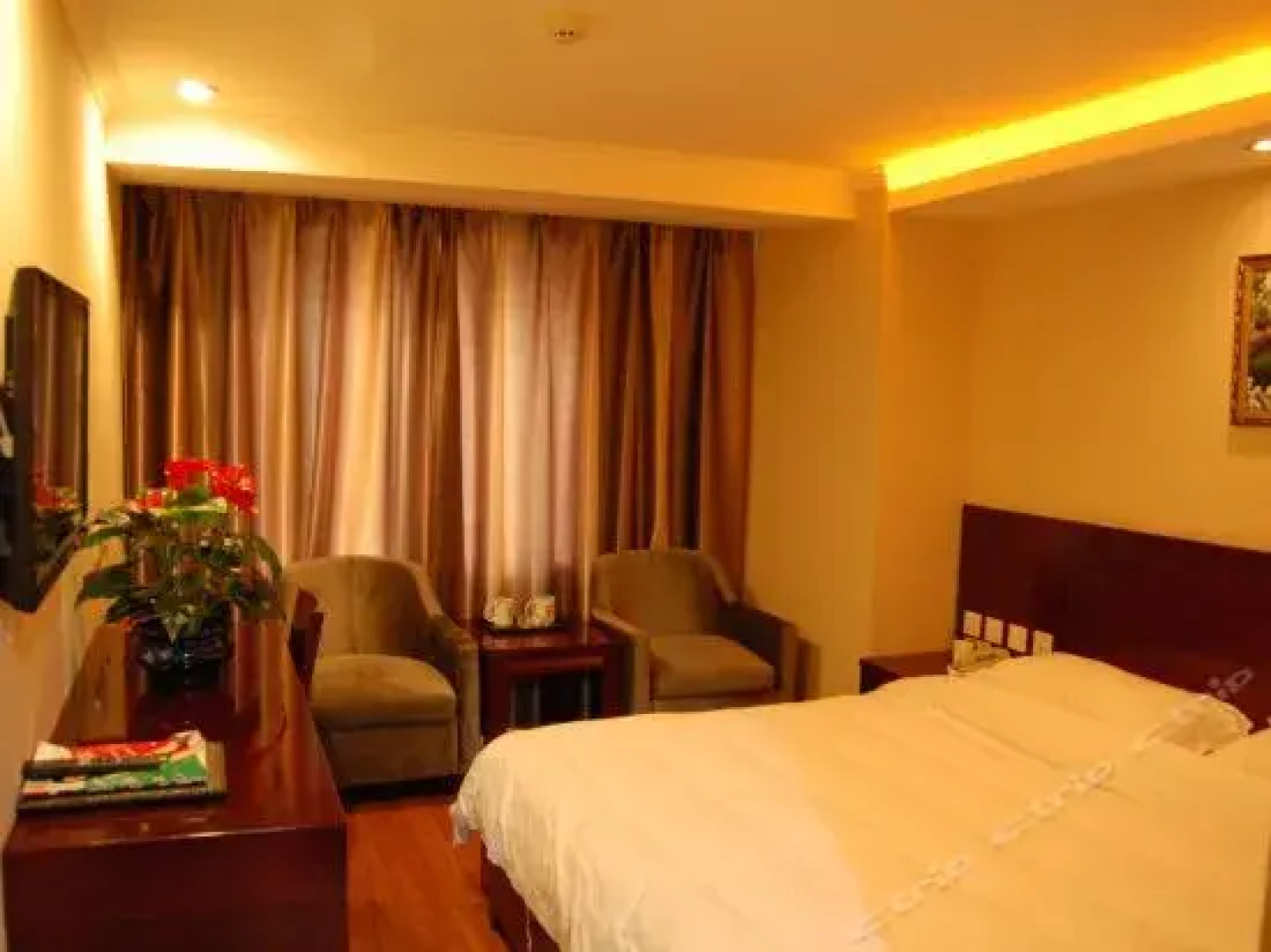 Super 8 by Wyndham Tianshui Tai Shan Bei Lu