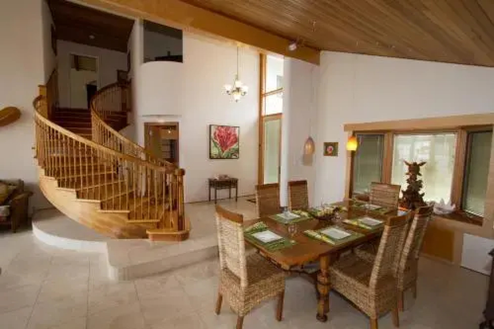 Honolulu Waterfront Villa