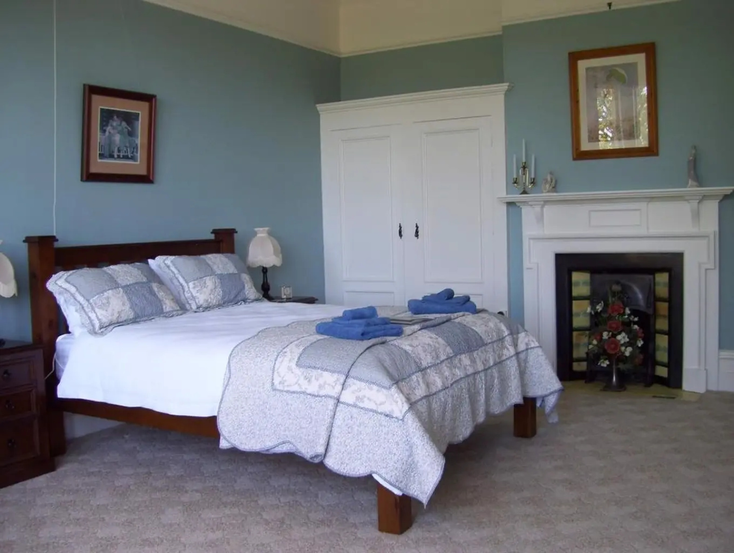 Glendale Bed  Breakfast