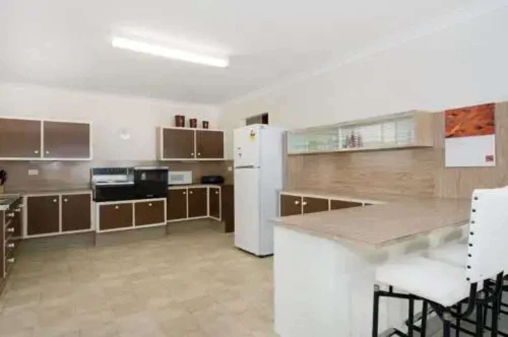 Large family waterfront home with room for a boat - Welsby Pde, Bongaree