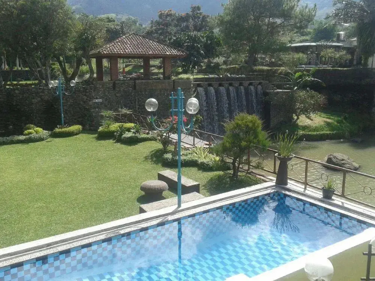 Villa Bukit Danau
