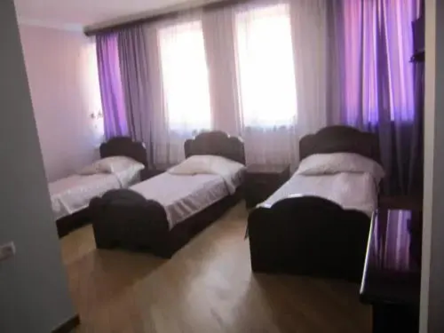 Syuniq Hotel