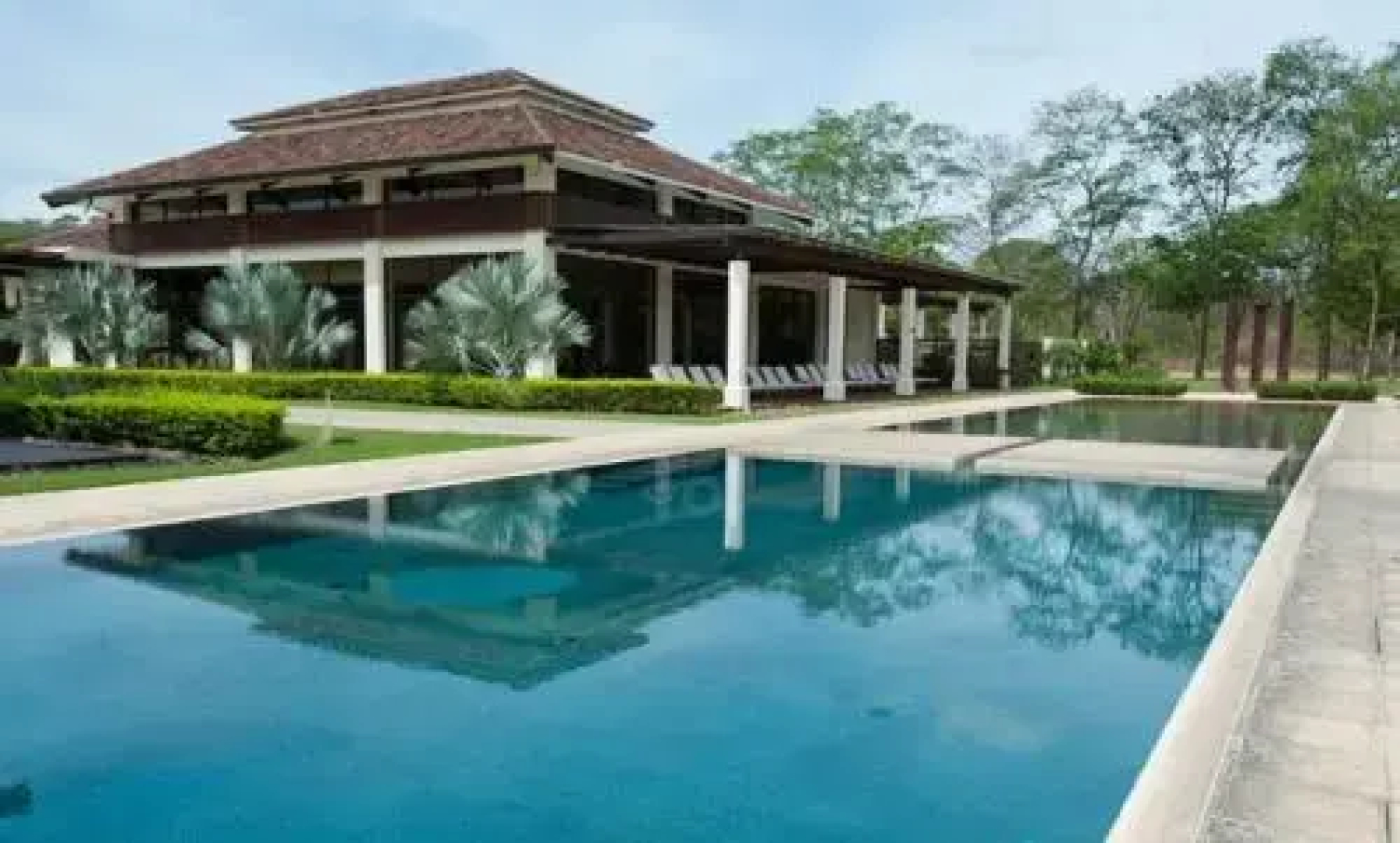 Luxury 3BR Condo with nice Oceanviews - Boug 1204