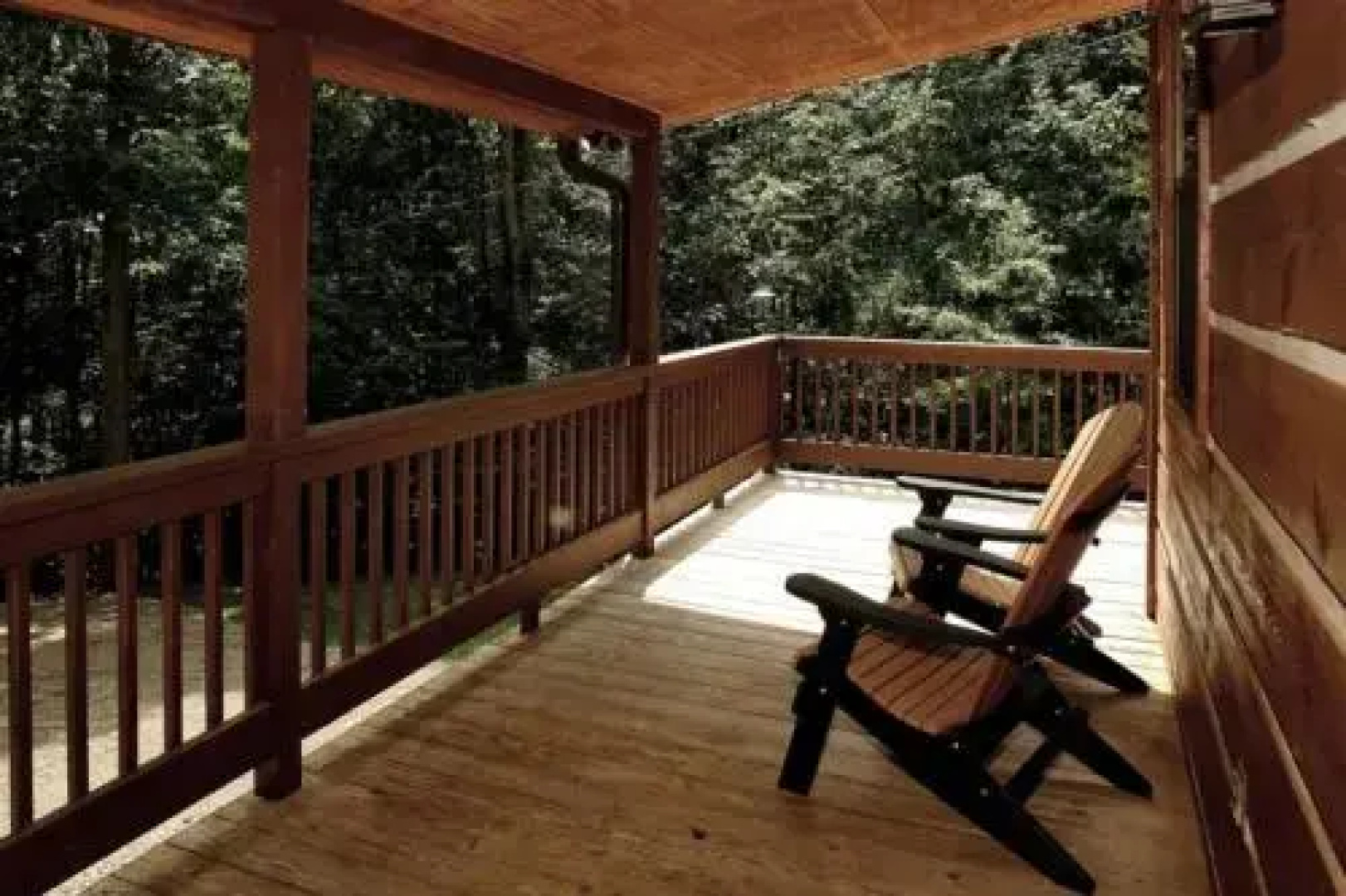 Mountain Laurel - 1 Bedrooms, 1 Baths, Sleeps 4 Cabin by RedAwning