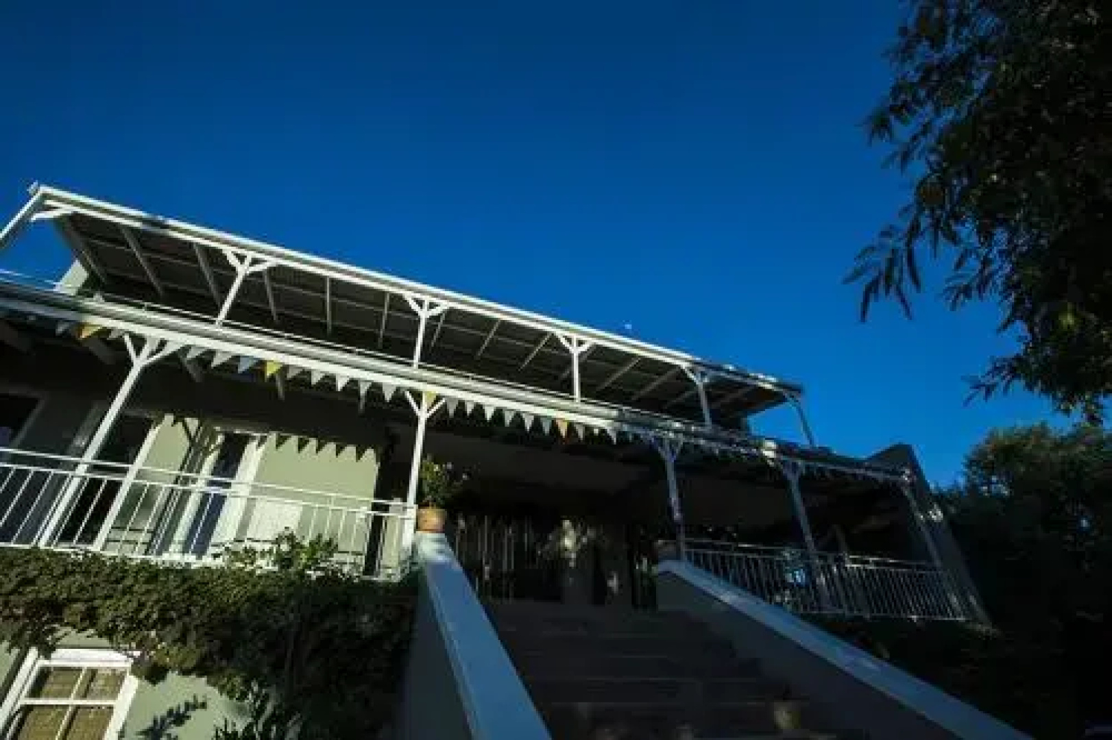 Dennehof House