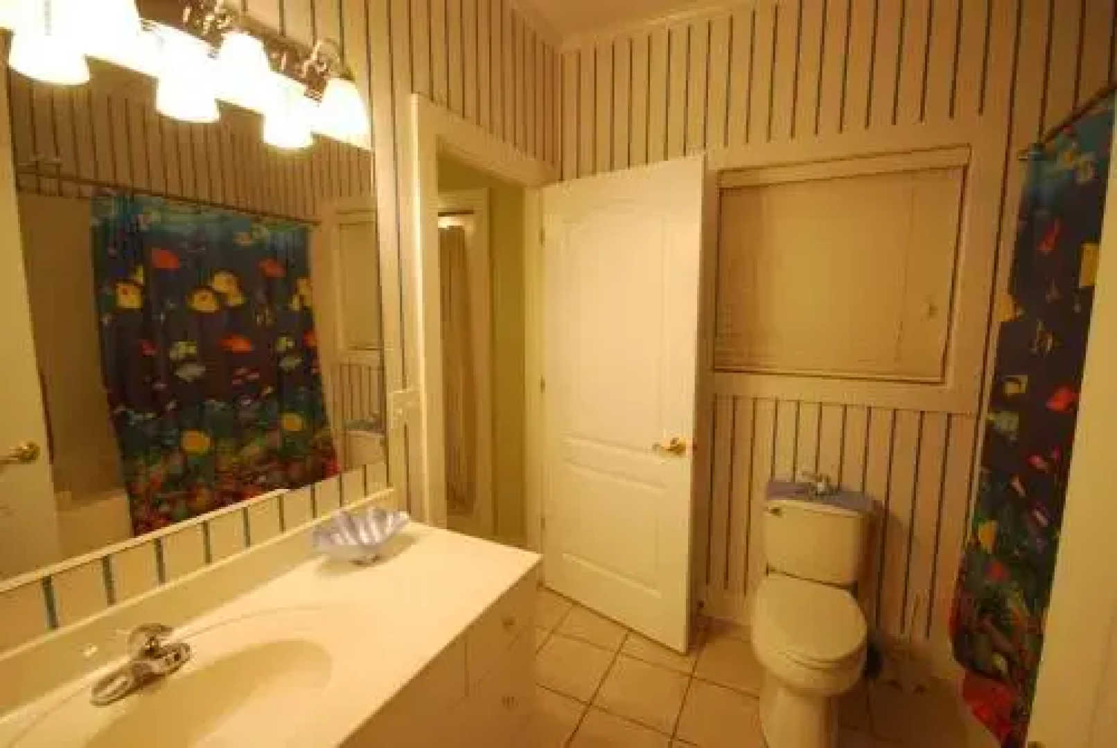 Parrot-Dise 13AU - 1 Br Condo
