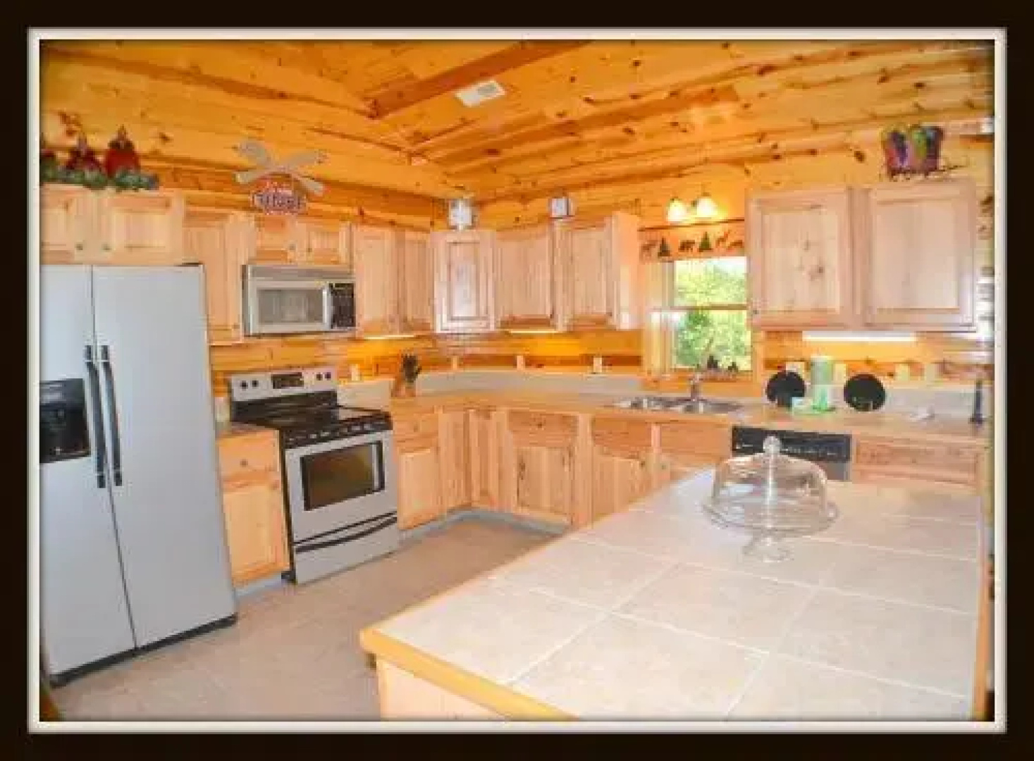 Little Sugar Camp 3 Bedroom Cabin by RedAwning