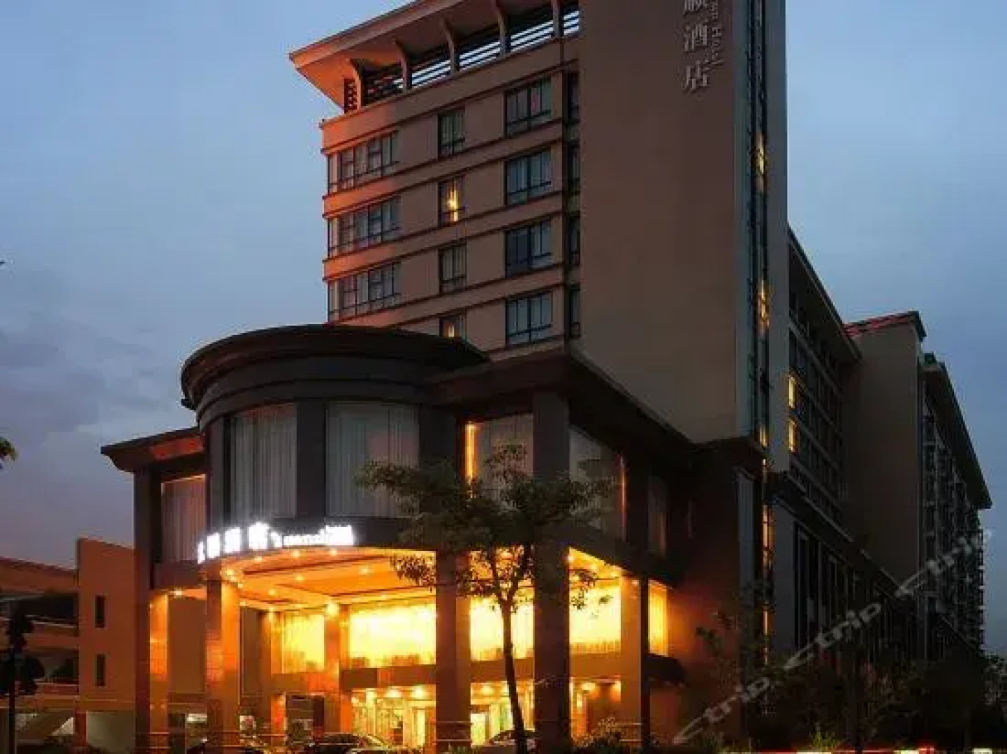 Tongxiang Zhouquan Yuanshun Hotel