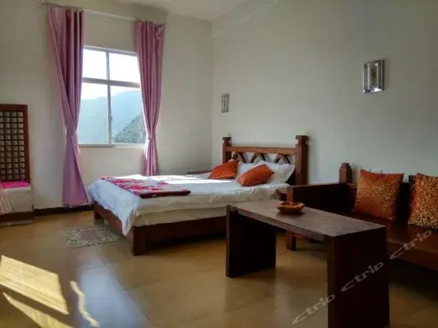 Yuanyang Carve Time Inn