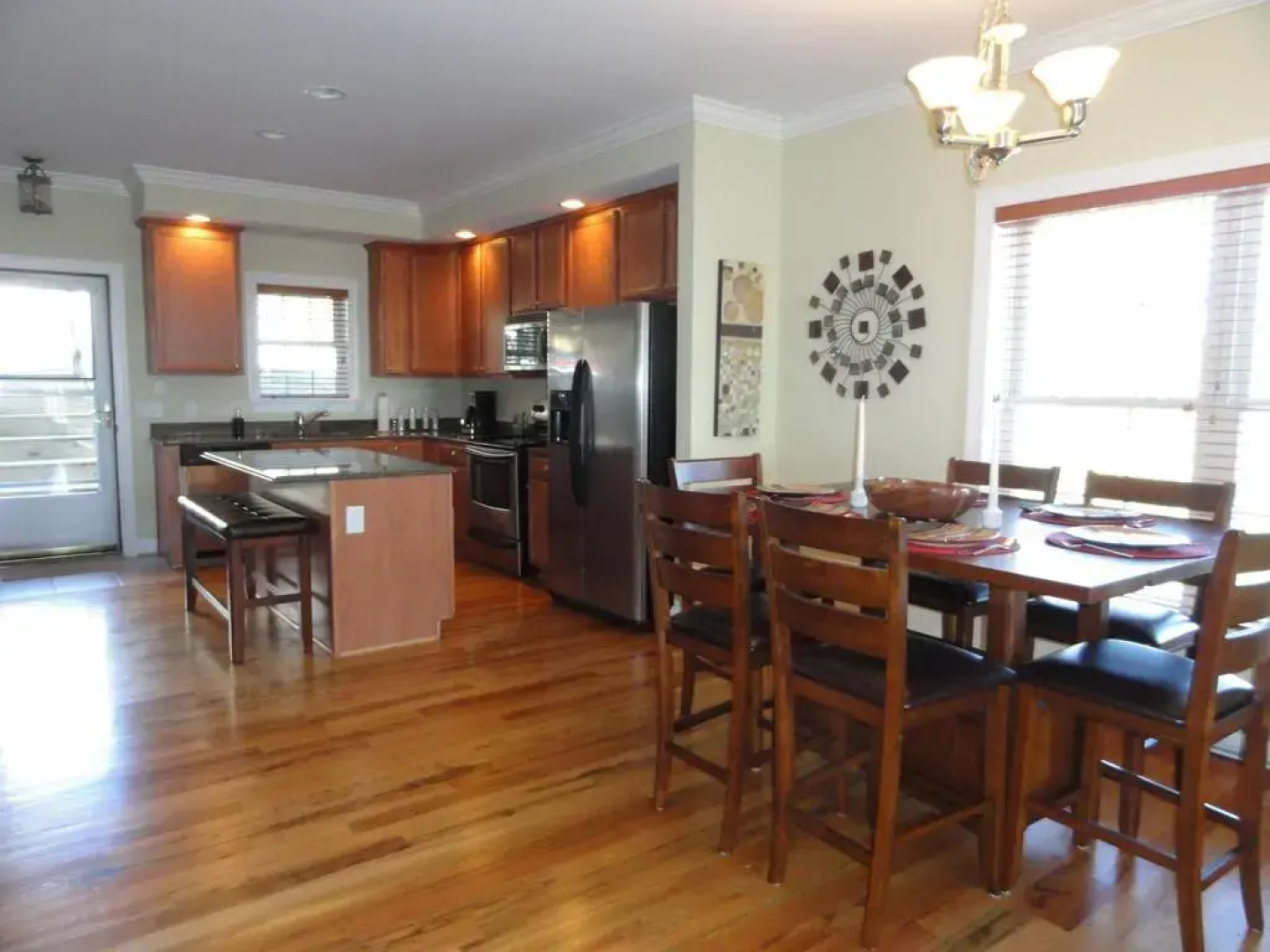 Klonteska Condominiums By VCI Real Estate Services