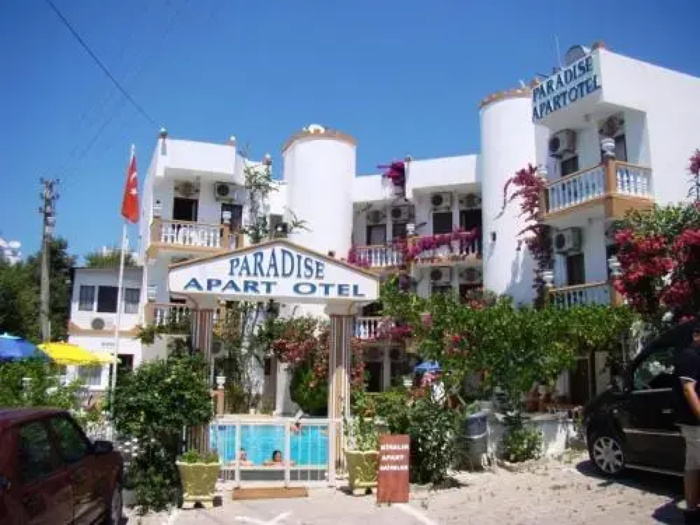 Paradise Apart Otel