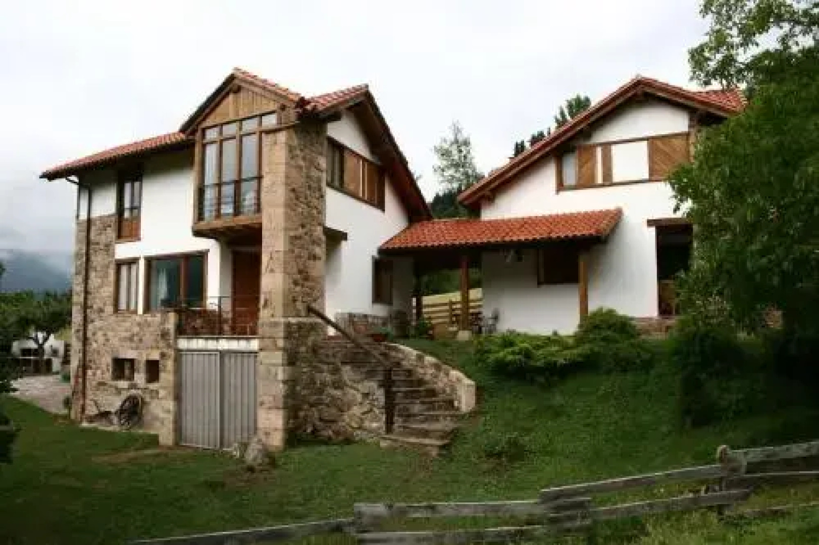 Casas Rurales y Apartamentos La Hornera