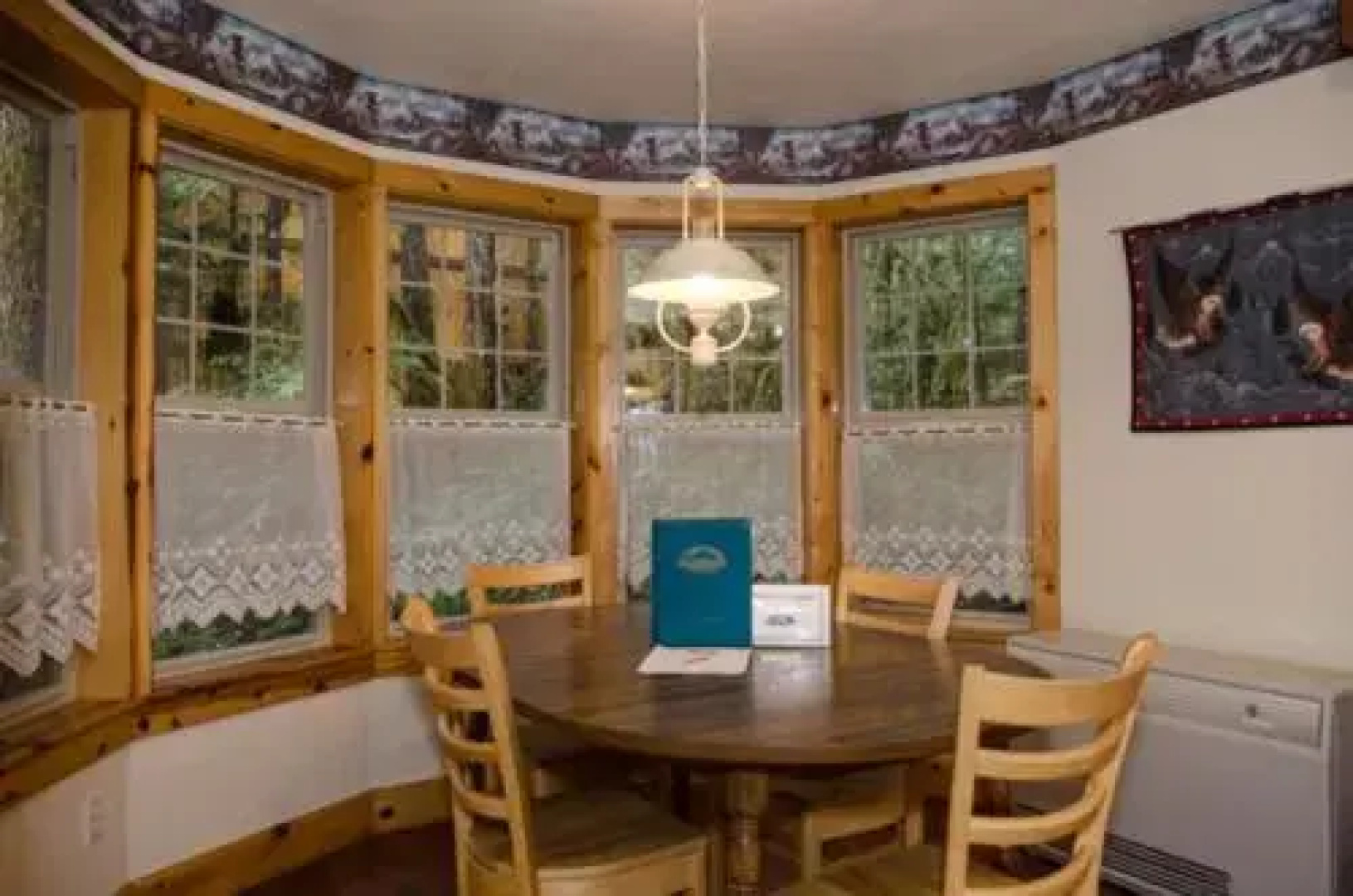 25sl - Hot Tub - Bbq - Pets Ok - Wifi - Sleeps 6 1 Bedroom Home by RedAwning