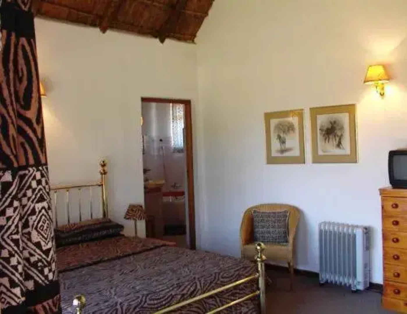 Oaktree Lodge Guest House