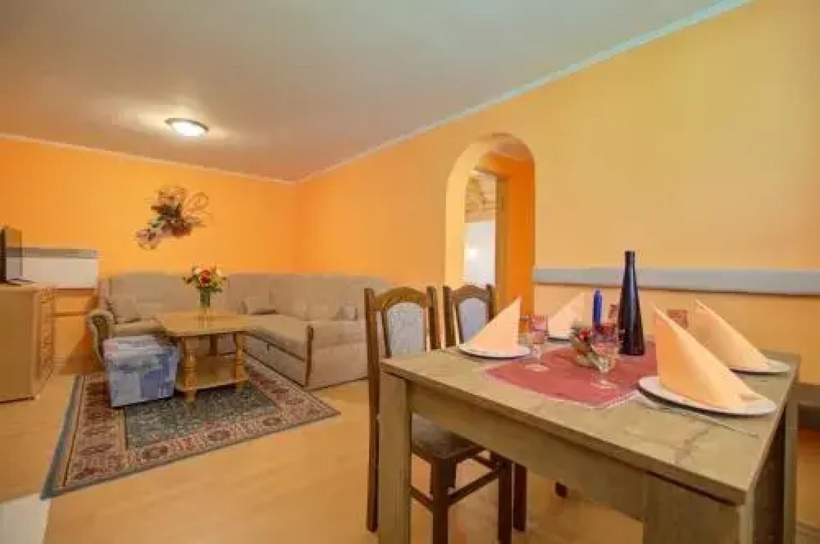 Apartments Strahinja