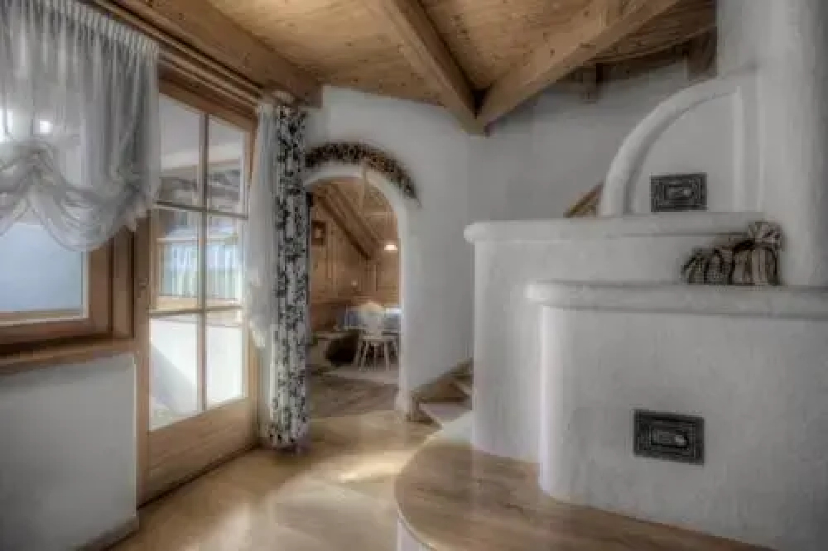Alexander Mountain Lodge