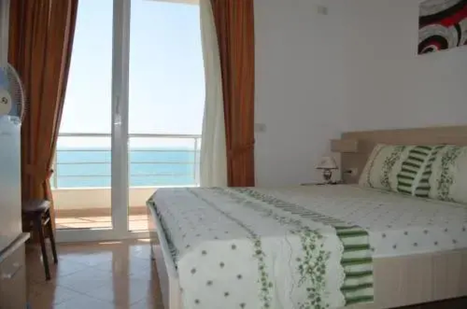 Sunshine Hotel