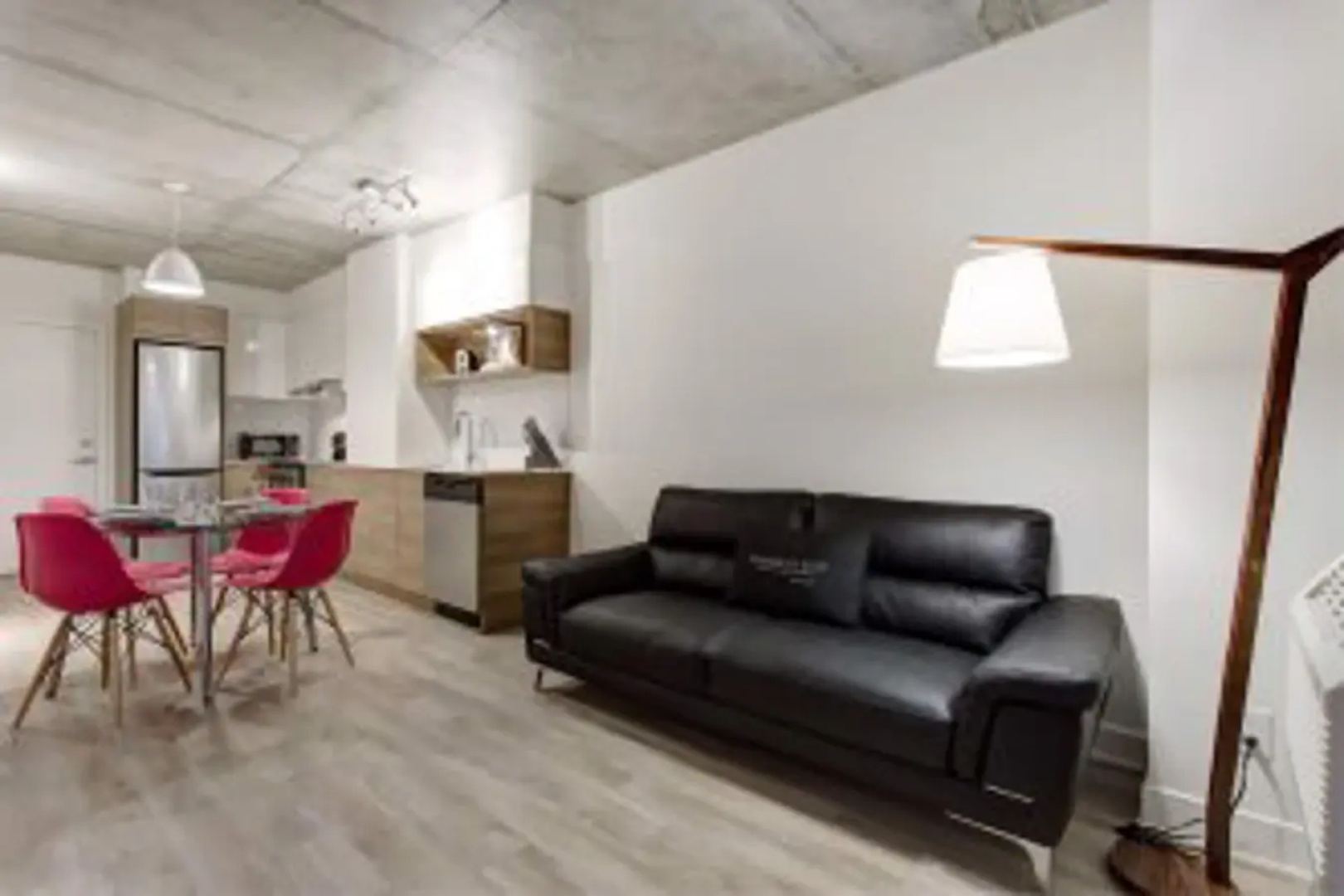 Hexagone by CorporateStays