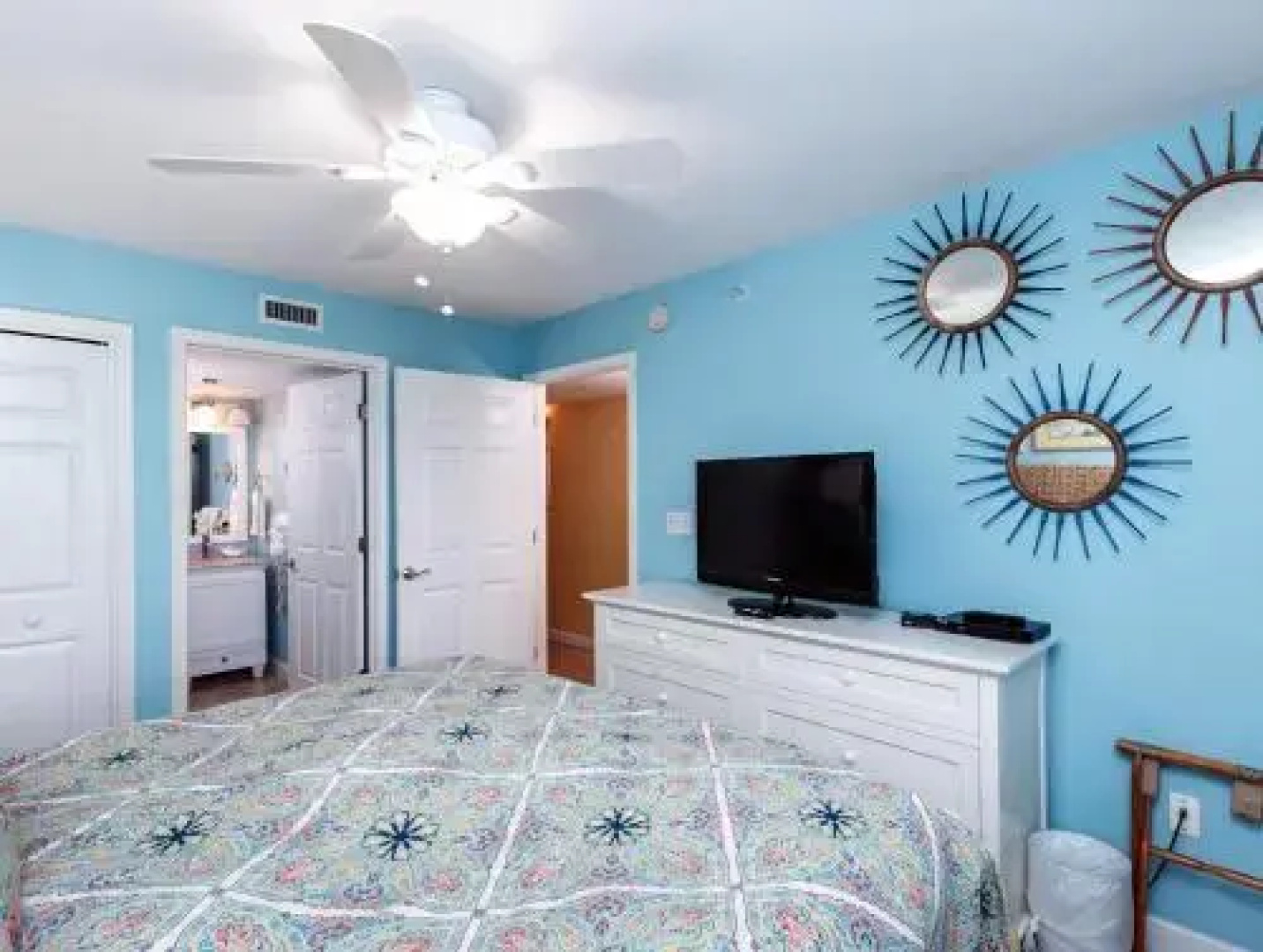 Pelican Isle 406 by RedAwning