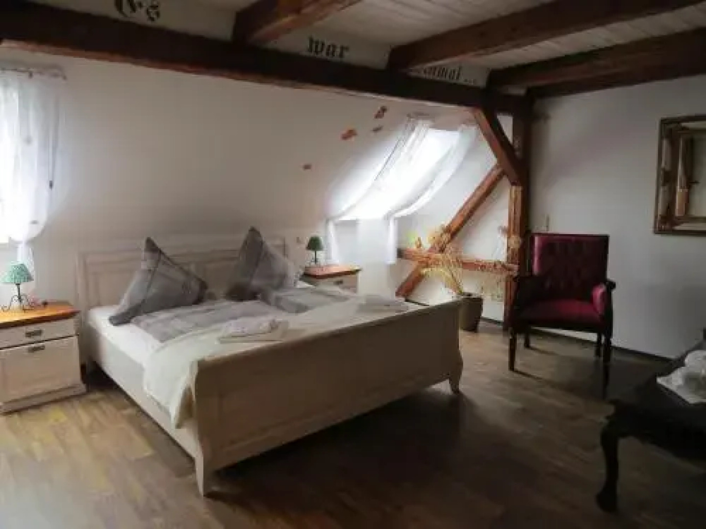 Märchenpension Rotkäppchen und der Wolf