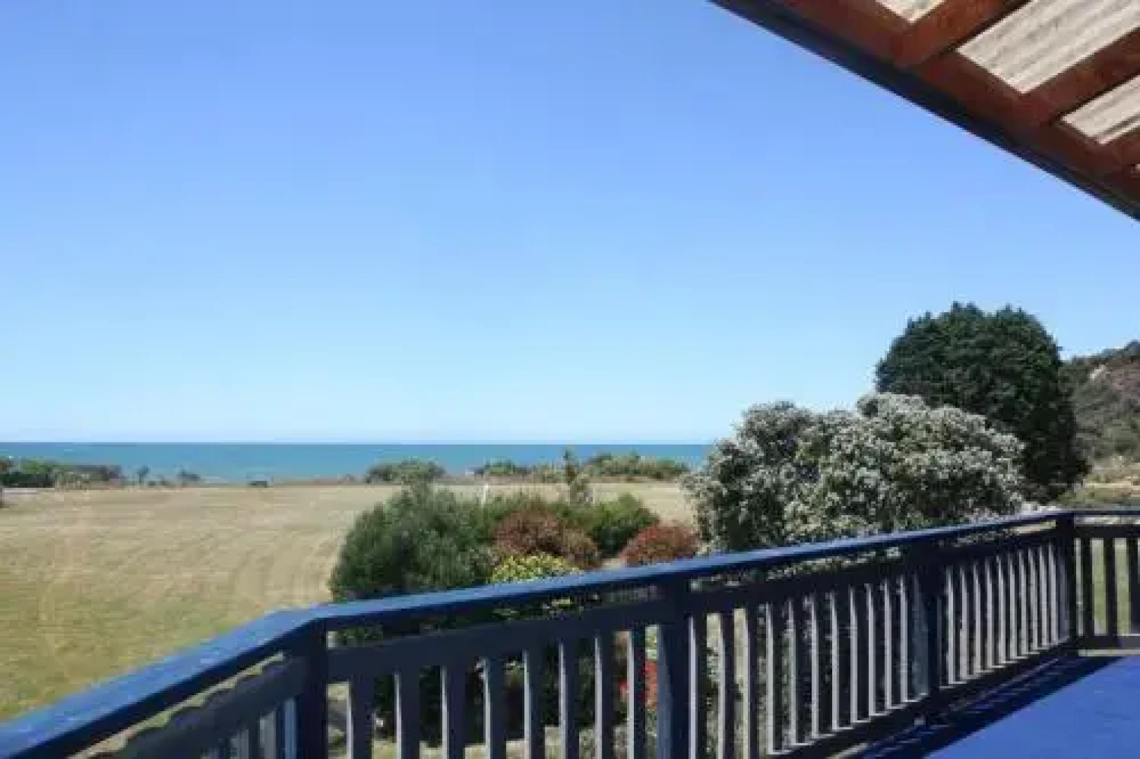 Summerspring Beachfront Accommodation