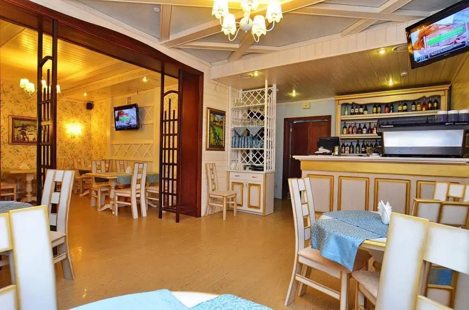 Tavel Hotel & SPA