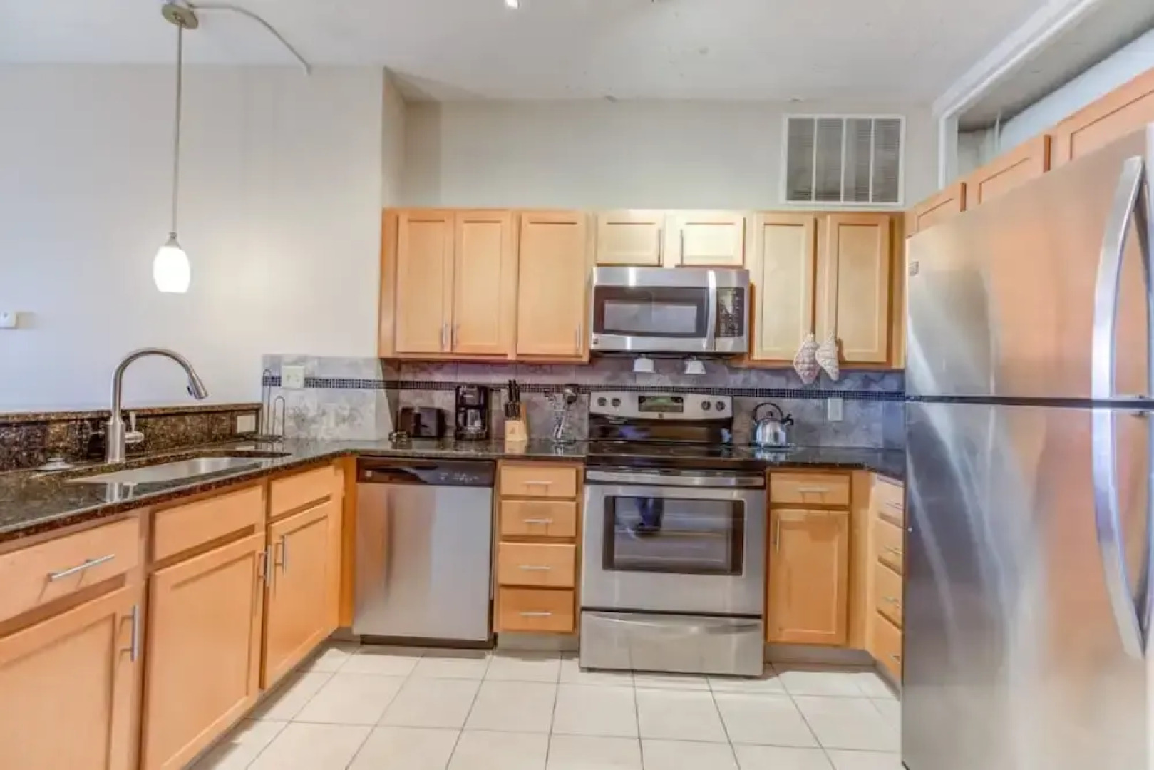 Global Luxury Suites in Downtown Cleveland