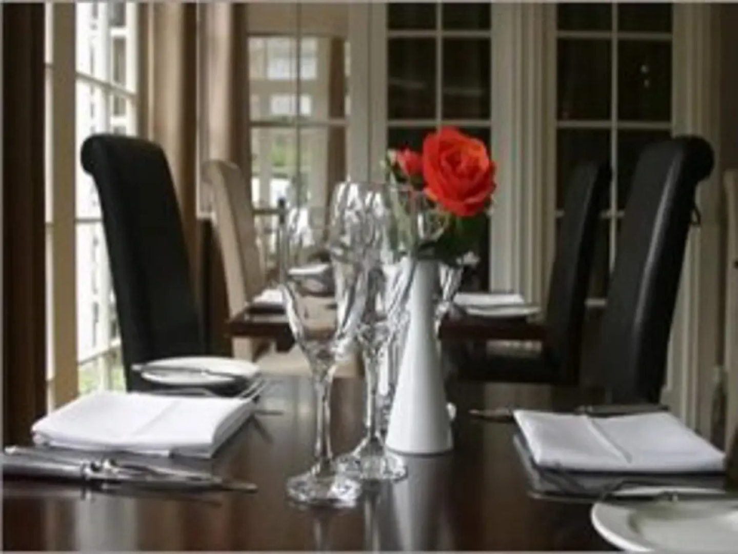 South Lodge Hotel