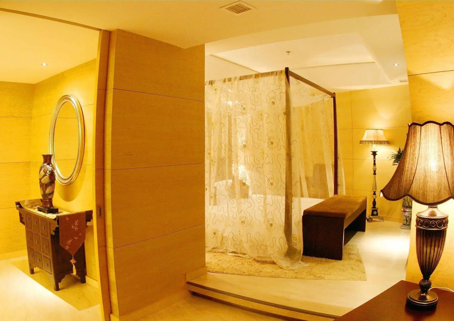 Shiweitian Holiday Hotel