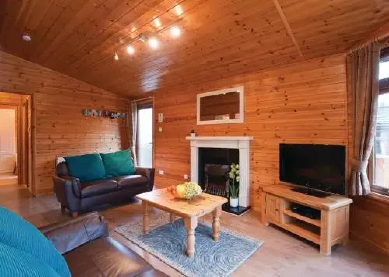 Ashlea Pools Lodges