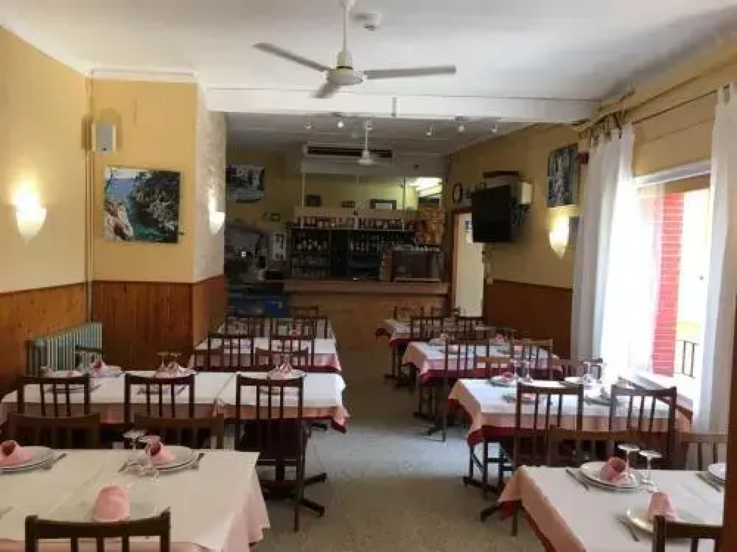 Hostal Restaurant Casa Comaulis