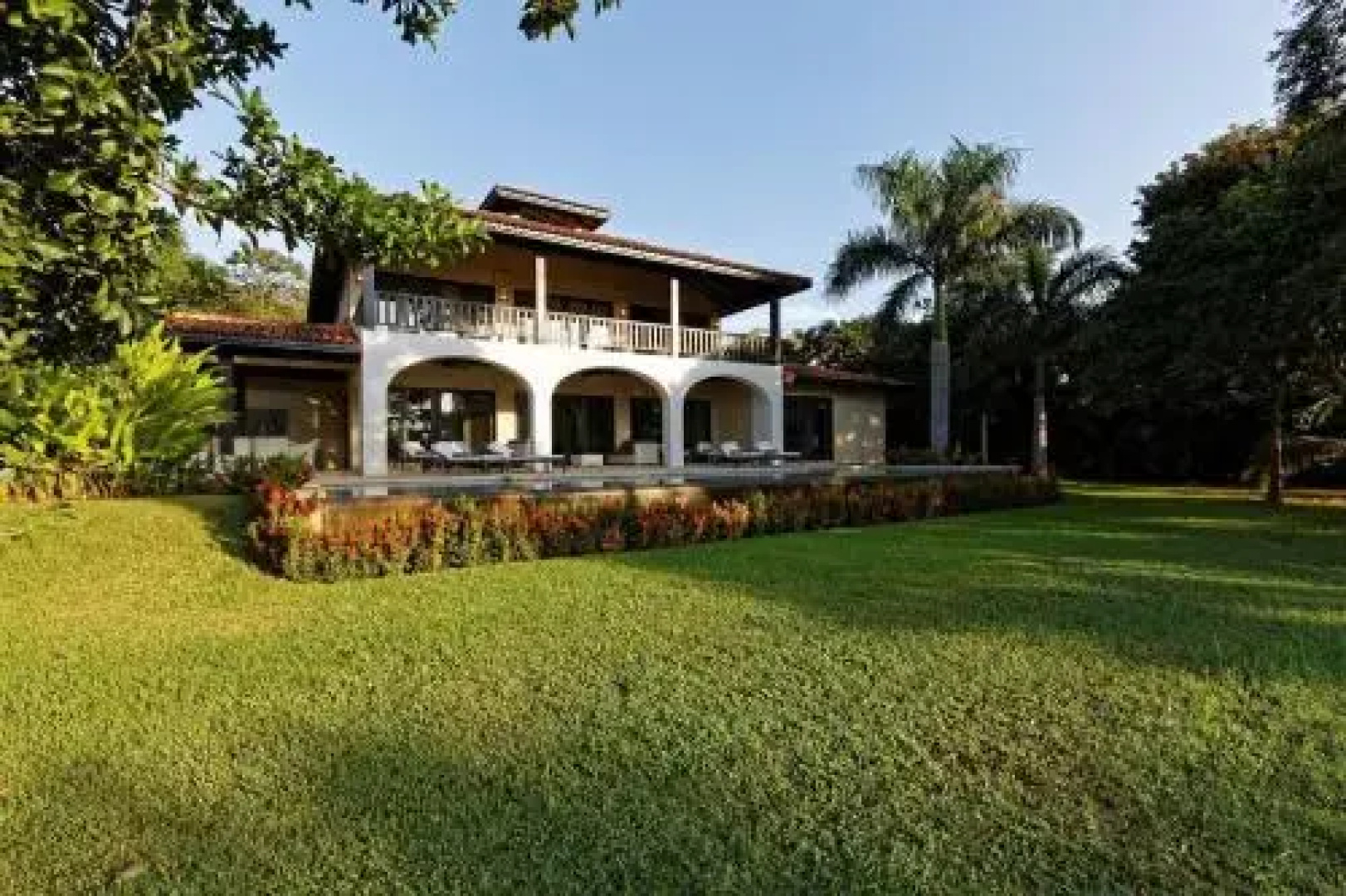 Villa Los Venados by RedAwning