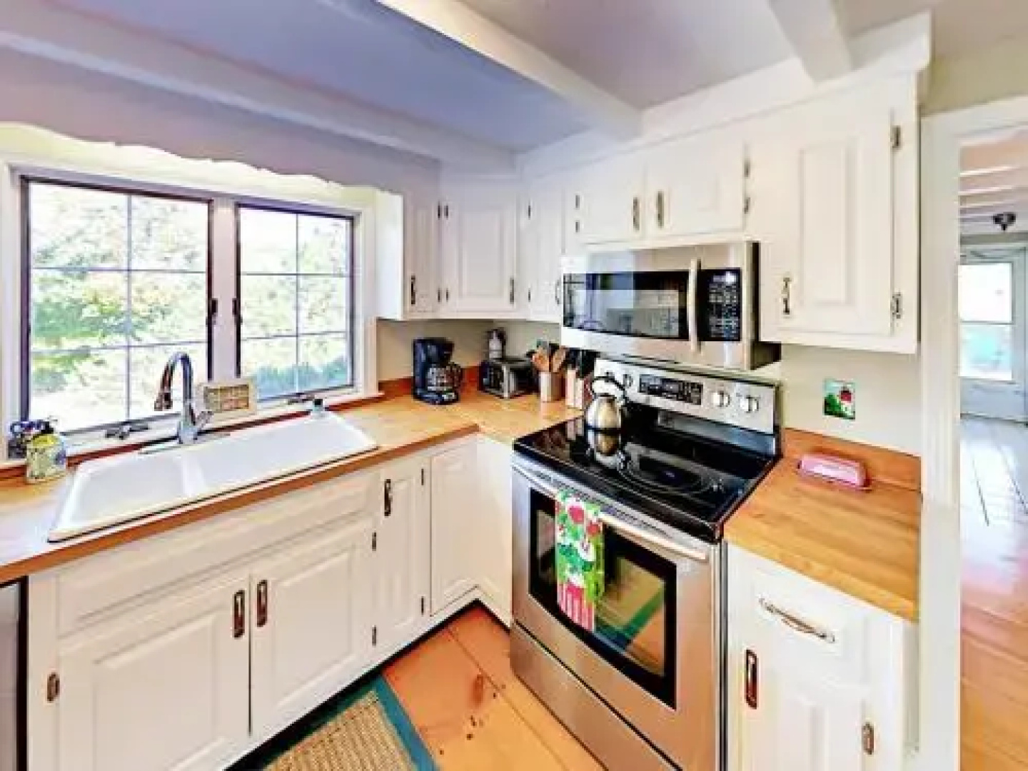 200 Shurtleff Rd Home - 3 Br home by RedAwning