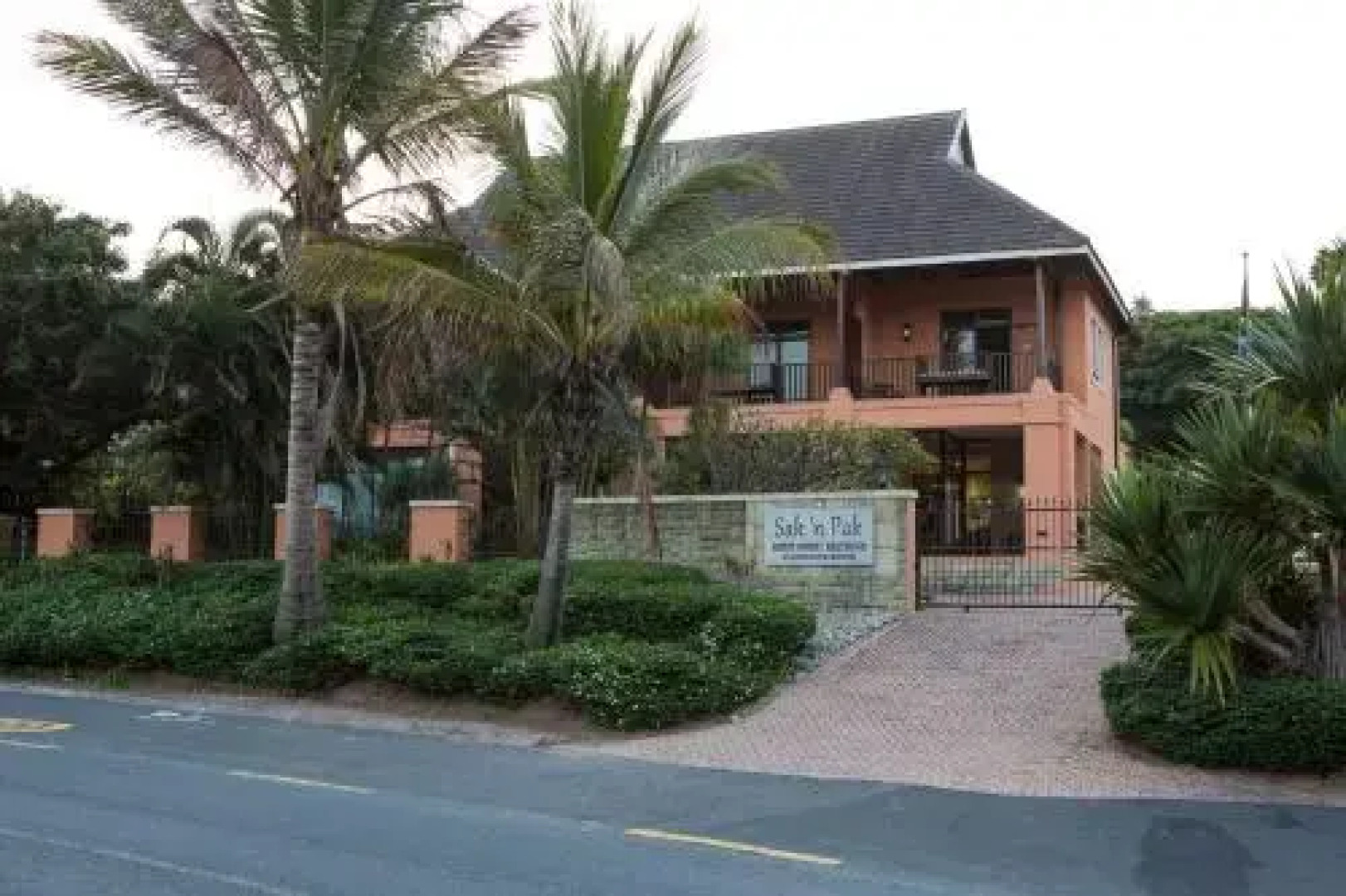 Sak 'n Pak Luxury Guest House