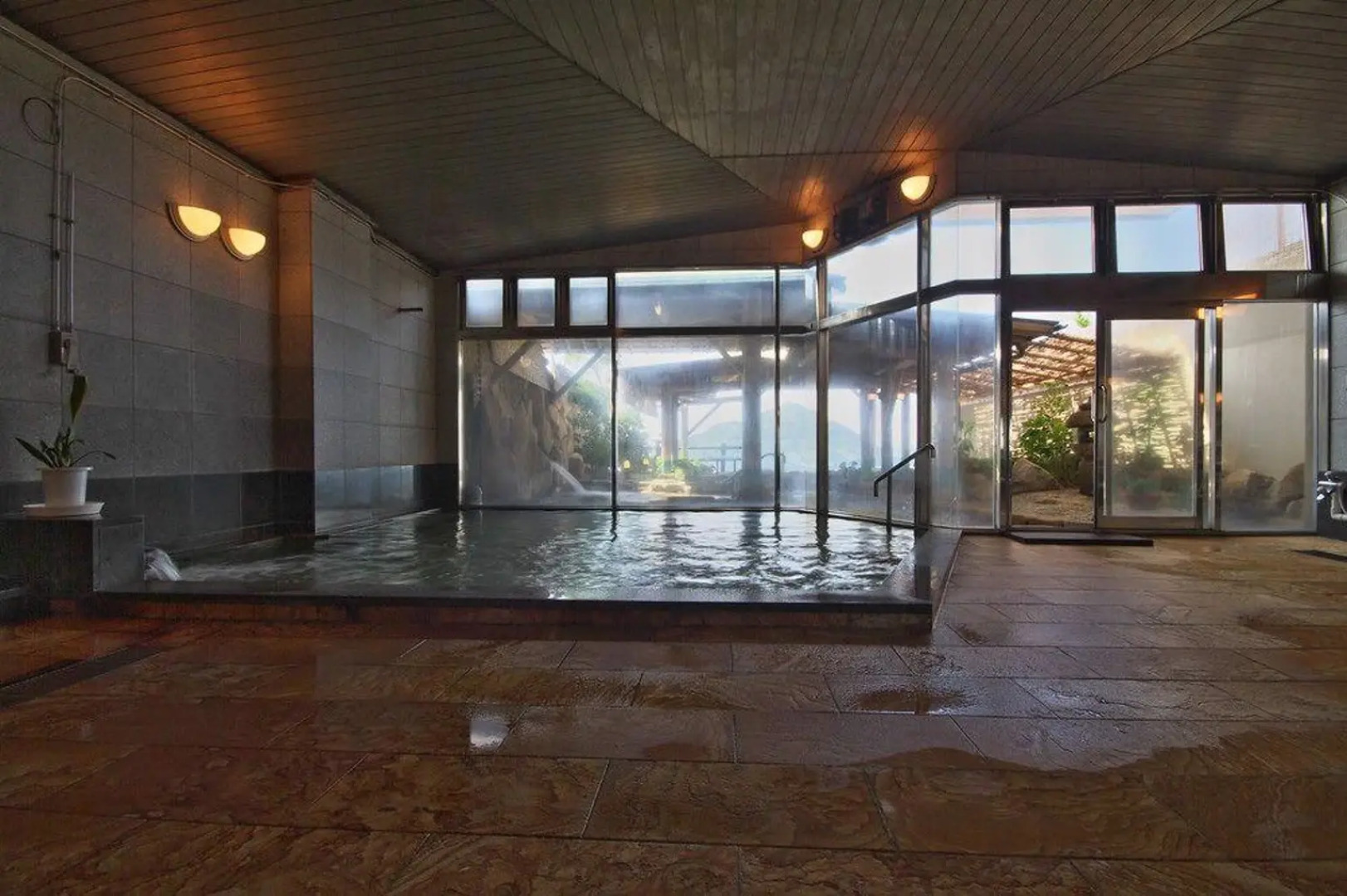 Kinoe Onsen Hotel Seifukan