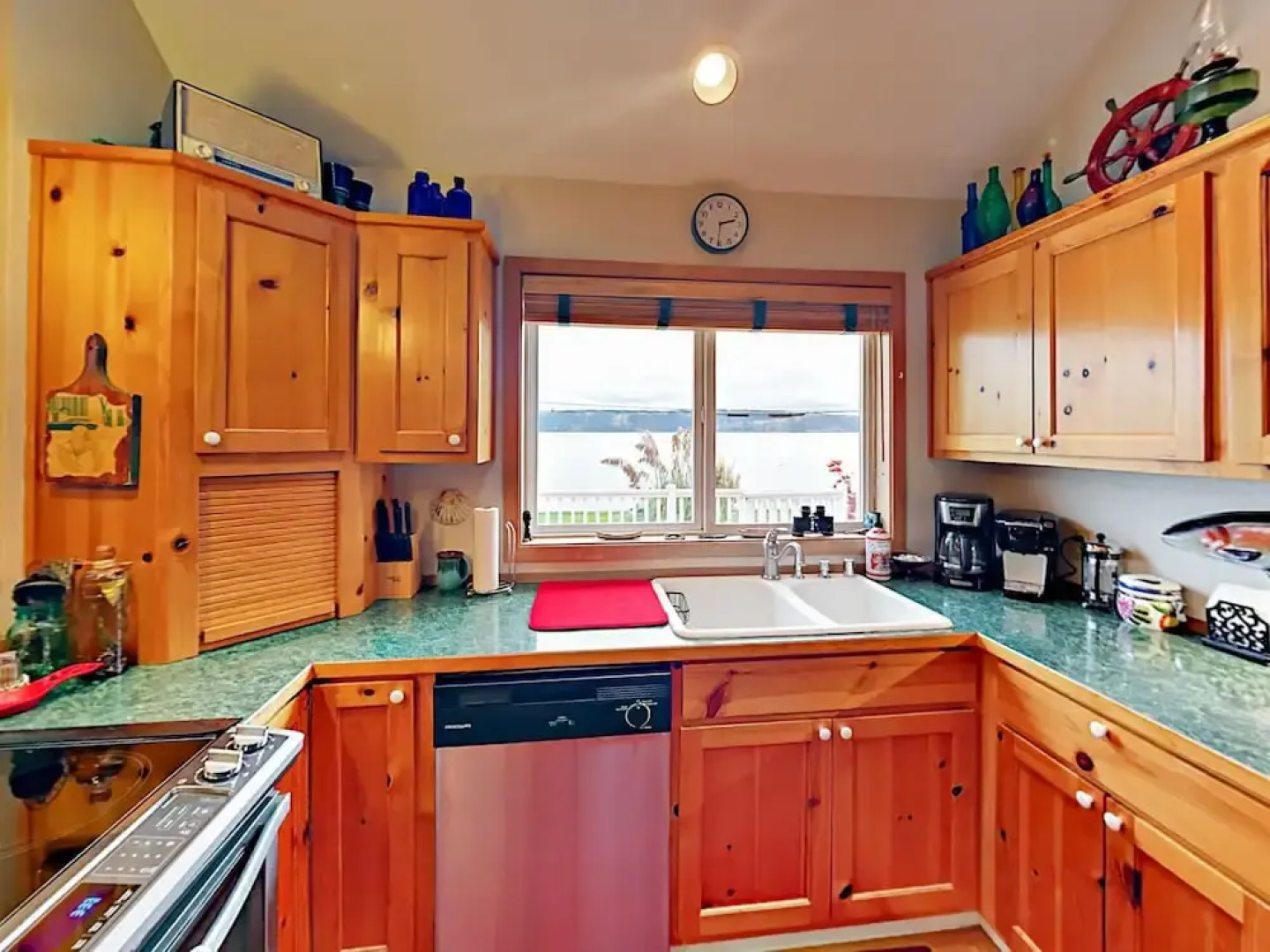 3336 S Shoreline Drive Home