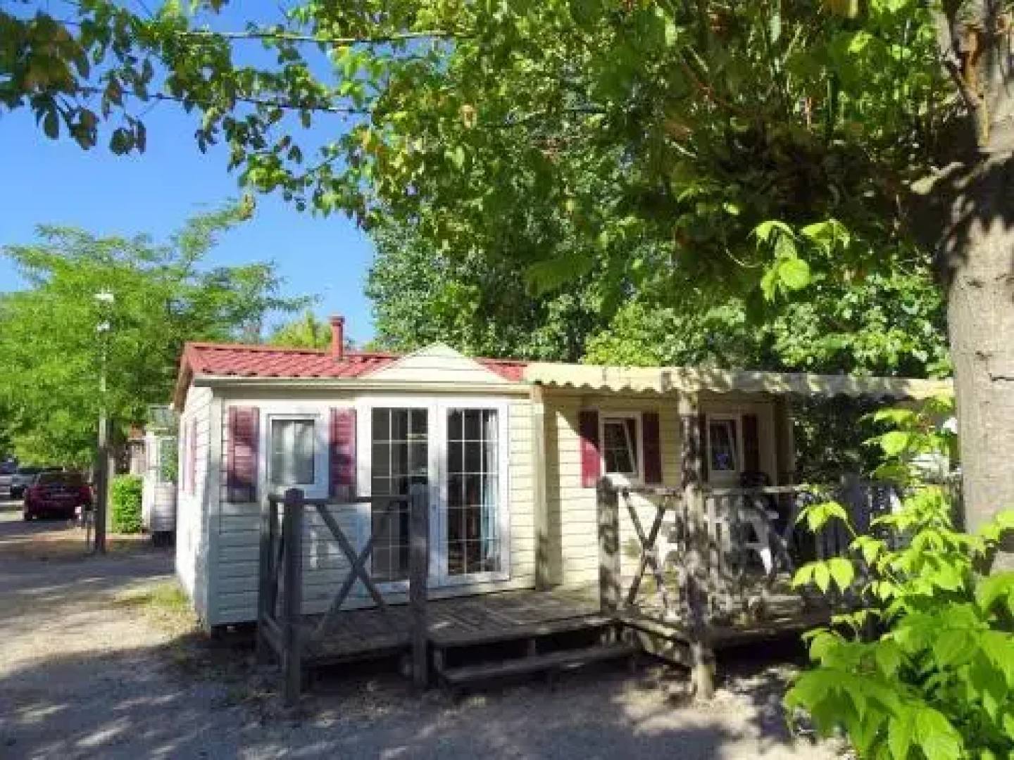Camping La Pinède
